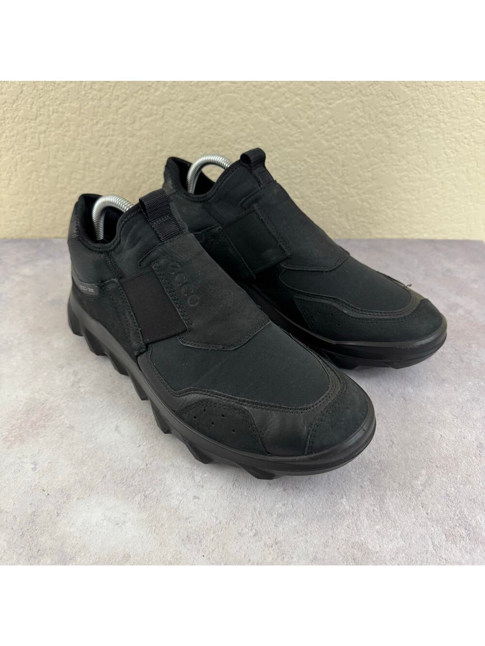 ECCO MX Slip On Sneakers Black Outdoor Shoes Mens EUR 42 U.S. 8-8.5